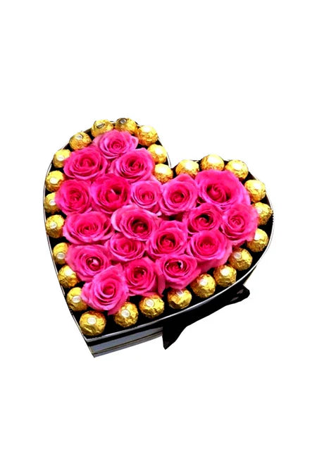 Romance in Bloom Set – romantic floral gift arrangement with soft blossoms and elegant packaging